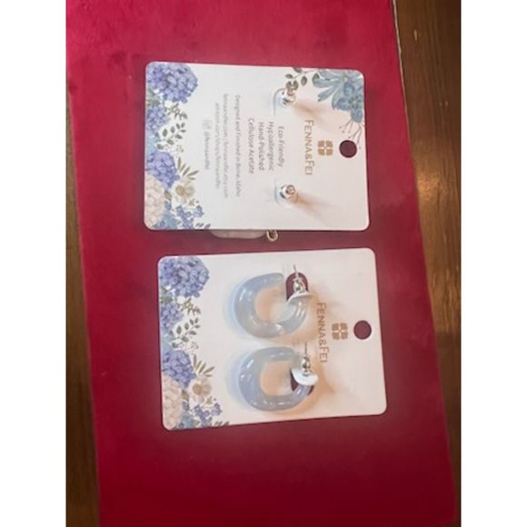 Contemporary earrings, Fenna and Fei - Picture 3 of 3